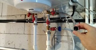Установка накопительного водонагревателя в Гусе-Хрустальном в октябре