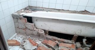 Демонтаж ванны в Гусе-Хрустальном от Мастер24 — быстро, недорого, вывоз старой ванны от 1070 руб.